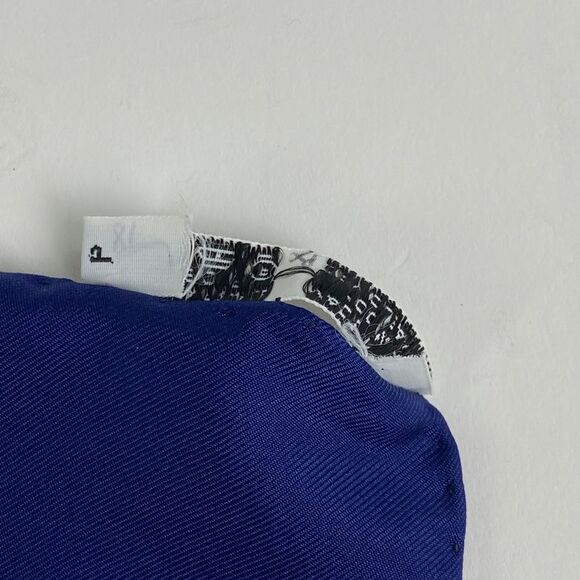 Hermes Carré 90 Brazil Scarf Silk Navy Multicolor Women - Picture 3 of 5